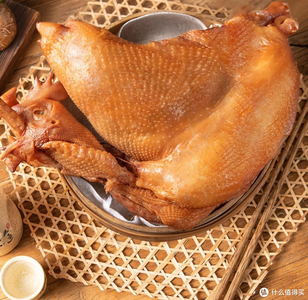 品味正宗，画宝刚道口烧鸡——河南传统美食的瑰宝！
