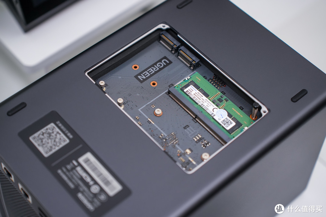 N100处理器+全新系统丨新旗舰NAS，绿联DXP4800首发最全评测，一文告诉你值不值得买？