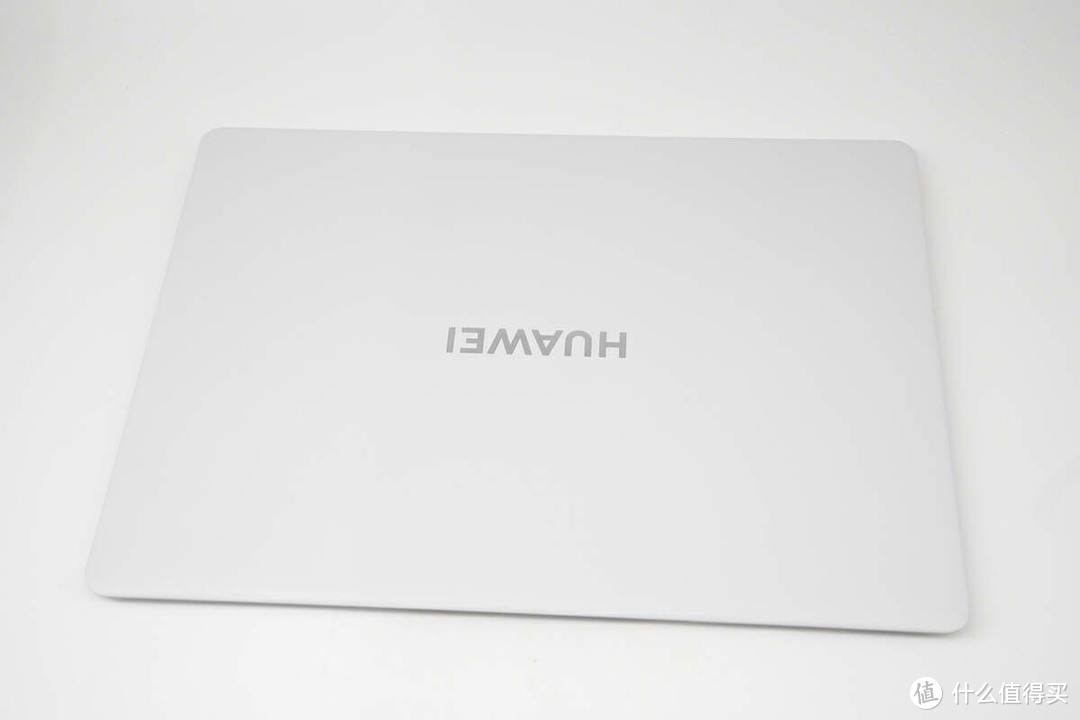 原装140W更配，95分钟充满，华为MateBook X Pro原厂充电器充电全程测试