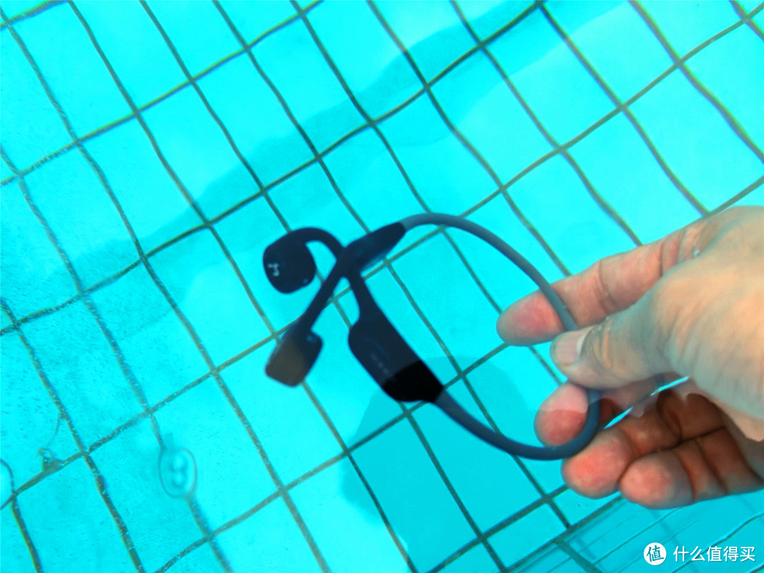 游泳都可以用的哈氪骨传导耳机：HAKII SURVIN