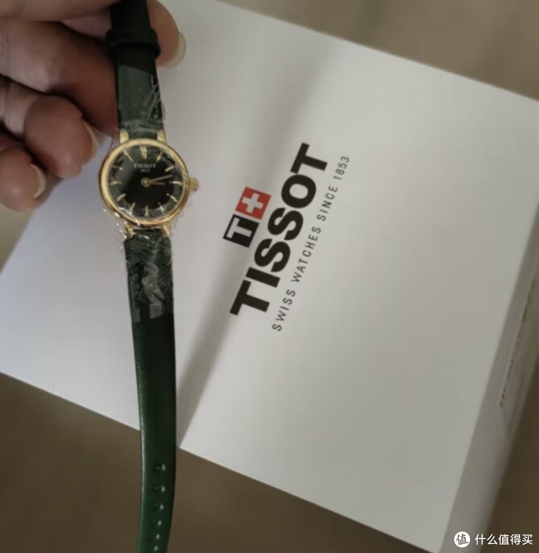 ￼￼天梭（TISSOT）瑞士手表 小可爱系列腕表 皮带石英女表 T140.009.36.091.00￼￼