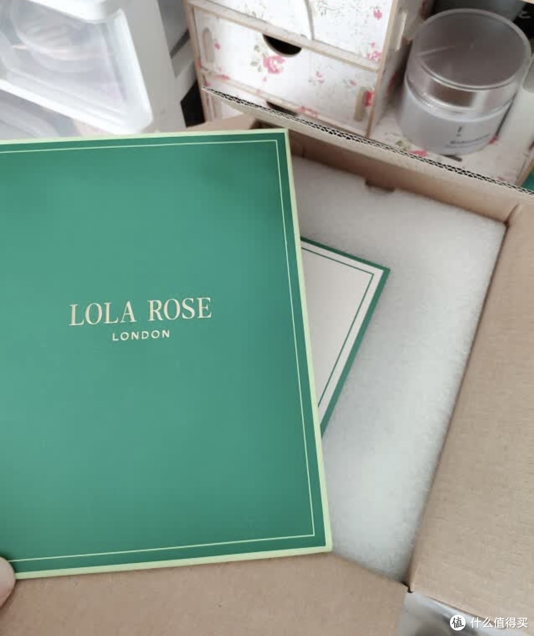 ￼￼LOLA ROSE罗拉玫瑰小棕表母贝女表女士手表迷你方形生日礼物送女友礼盒包装