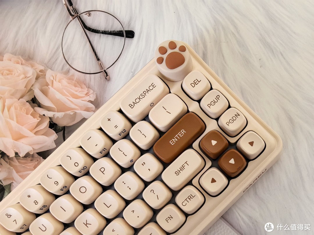 达尔优Z68小方糖机械键盘：高效办公，沉浸游戏，颜值与实力并存