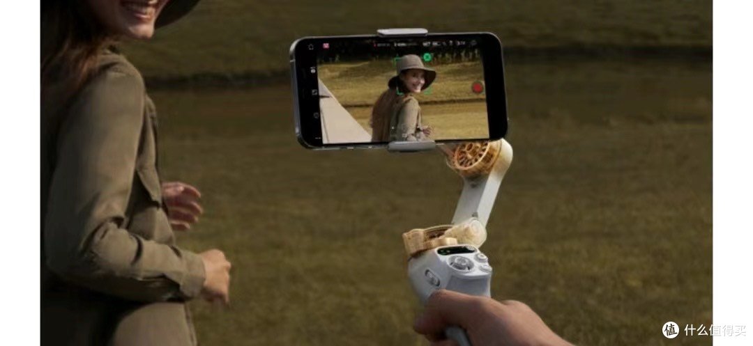 大疆DJI Osmo Mobile SE OM手机云台稳定器：智能跟拍，防抖拍摄神器