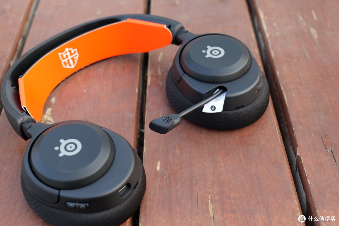 外设拍记实篇七十九赛睿steelseries寒冰5无线双模游戏耳机开箱评测