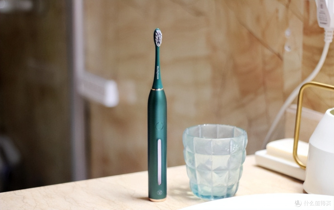 电动牙刷十大名牌排行榜:榜上有名的10大超赞产品揭秘