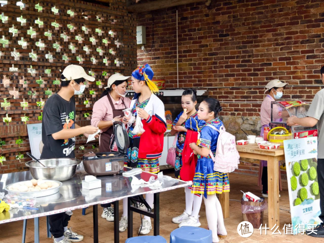 【山边村六一亲子狂欢季】——「亲子畅玩套餐」引领夏日家庭娱乐新风尚！