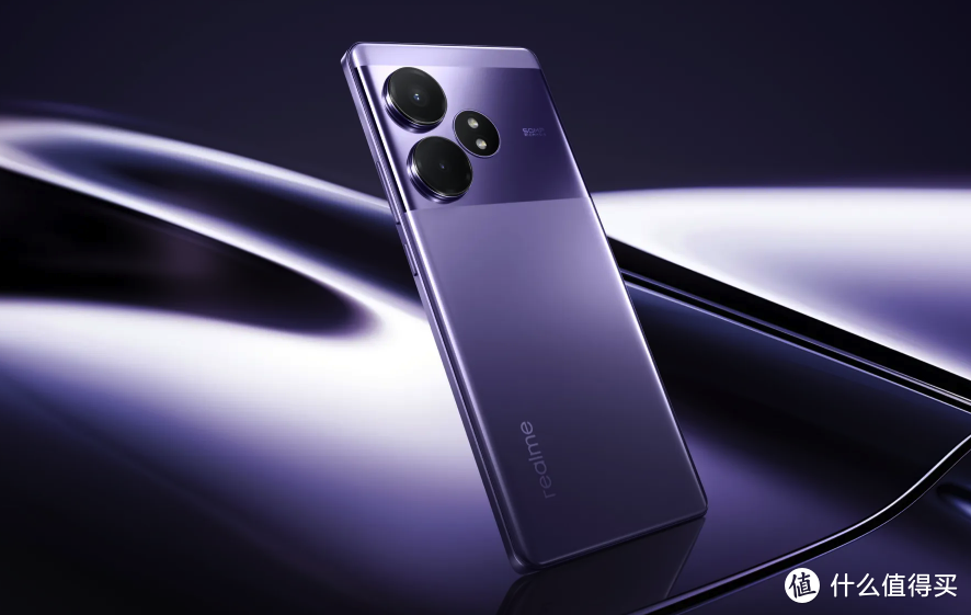 realme“黑马”之作，6000nit+5500mAh+100W+150万跑分，仅1496元