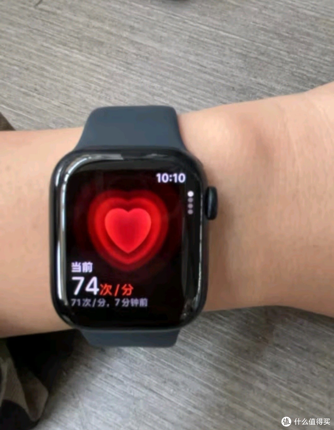 Apple Watch Series 9——智能手表的极致体验，午夜色的时尚宣言