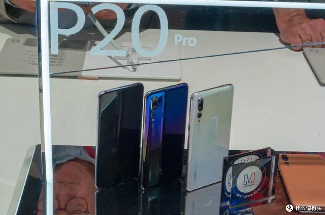 2012年1月份,华为ascend p1正式发布,2013年华为手机出货量从2910万台