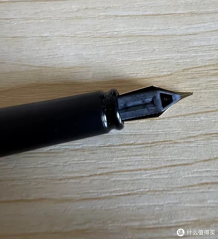 派克钢笔：书写未来的流畅之礼