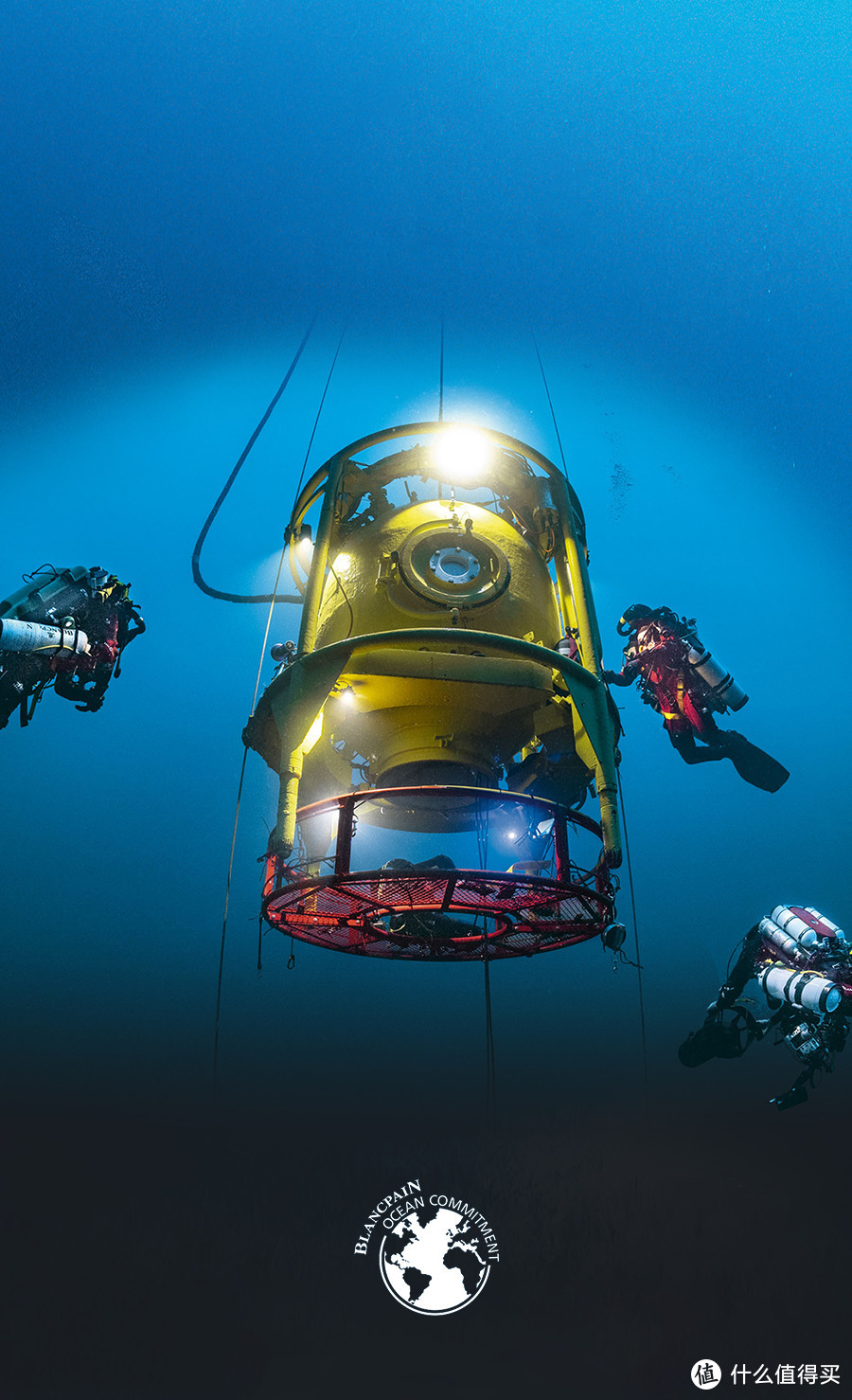 宝珀五十噚深潜器极光绿：心系海洋 深海里的一道极光