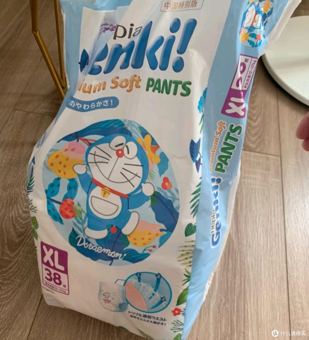 和童年爱豆合个影之妮飘（Nepia）Genki!哆啦A梦全新薄型“芯”科技婴儿拉拉裤_拉拉裤_什么值得买