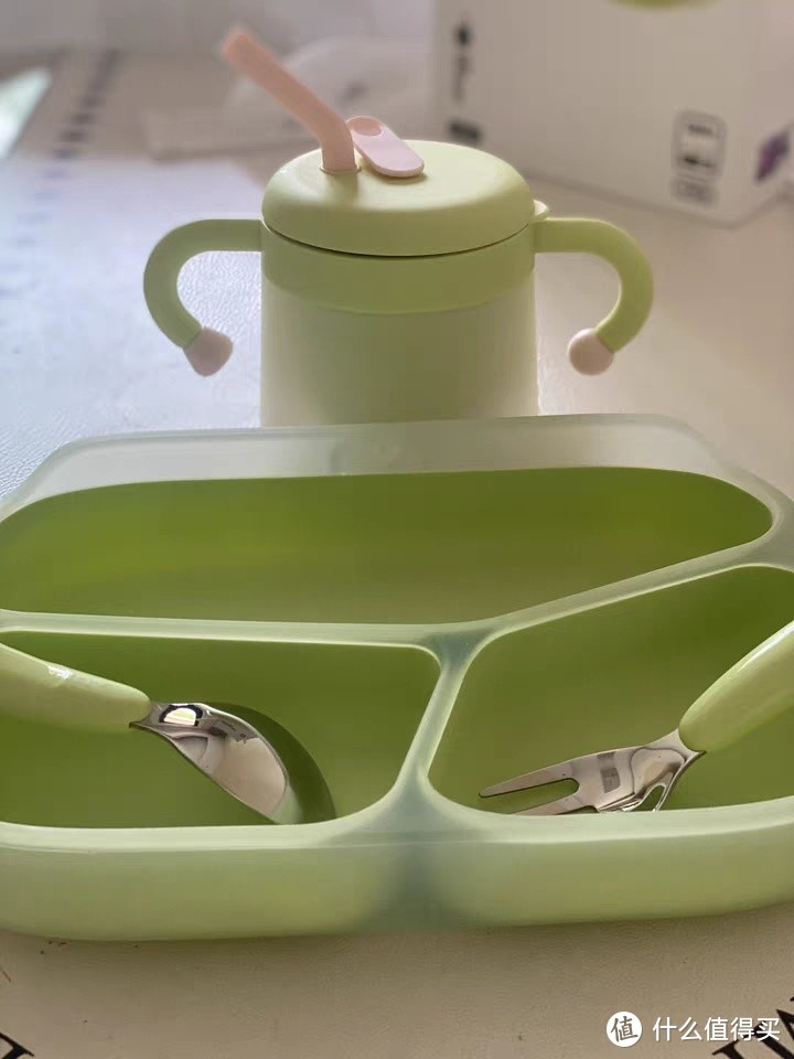 【0元抢购】babycare儿童餐具礼盒宝宝专用辅食碗硅胶餐盘叉勺