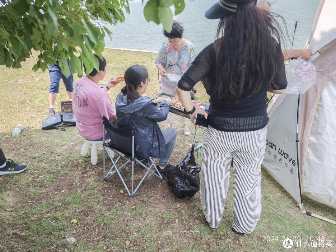 露营只是 社畜 对城市短暂的逃离，推荐一些初级装备