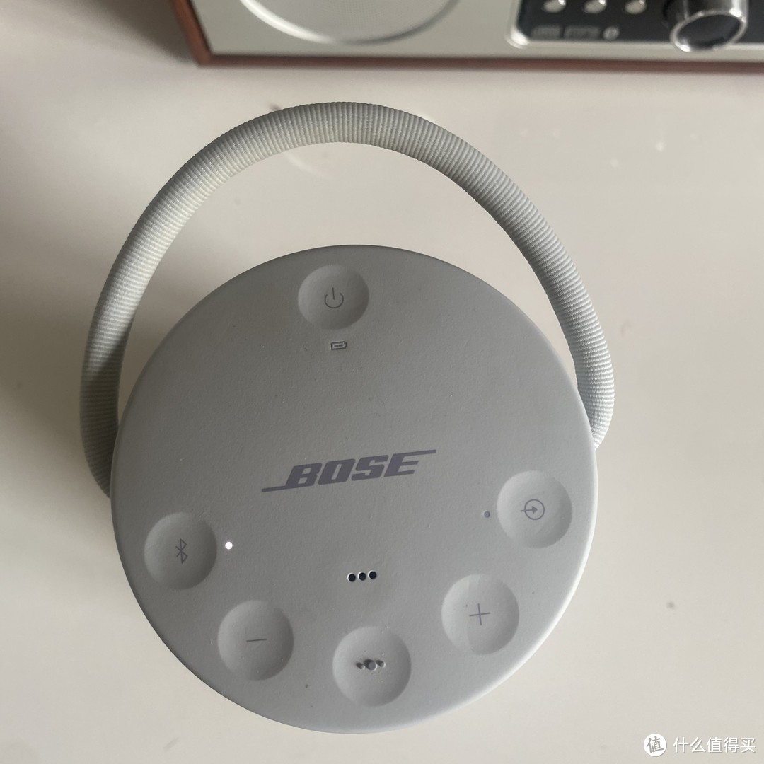 BOSE博士水桶音响全网最详细开箱体验--BOSE SoundLink博士大水壶音响