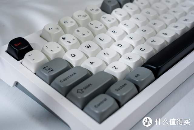618狂欢节键盘首选，SKN青龙4.0机械键盘技术革新与个性化并存的新标杆