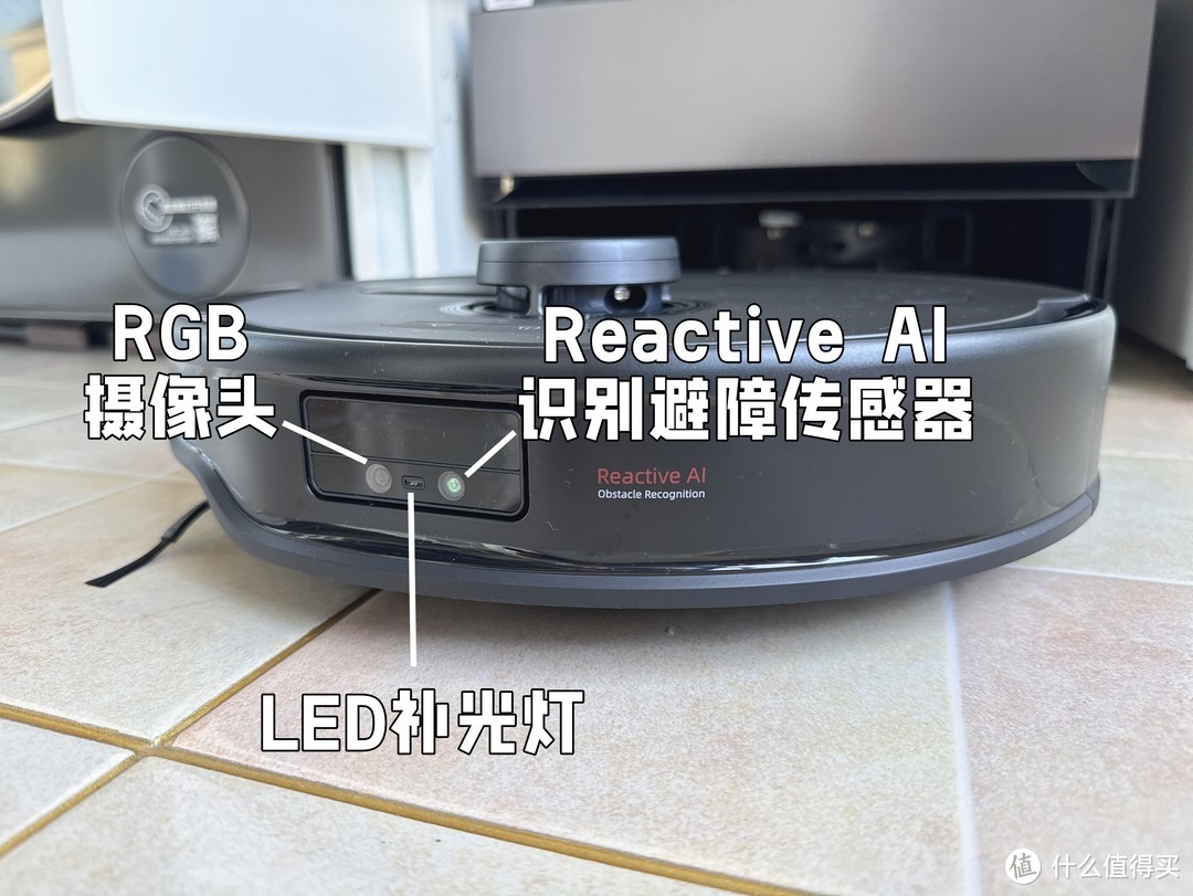 全能扫拖与极简收纳竟可兼得—石头P10S Pro超薄全嵌式上下水，紧凑户型福音，解放双手完美答案！