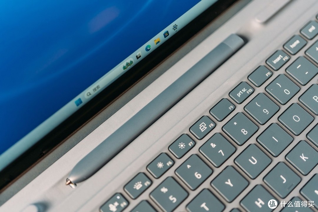  戴尔Latitude 7350可拆卸笔记本评测：只有800g的AI PC，能代替平板吗？