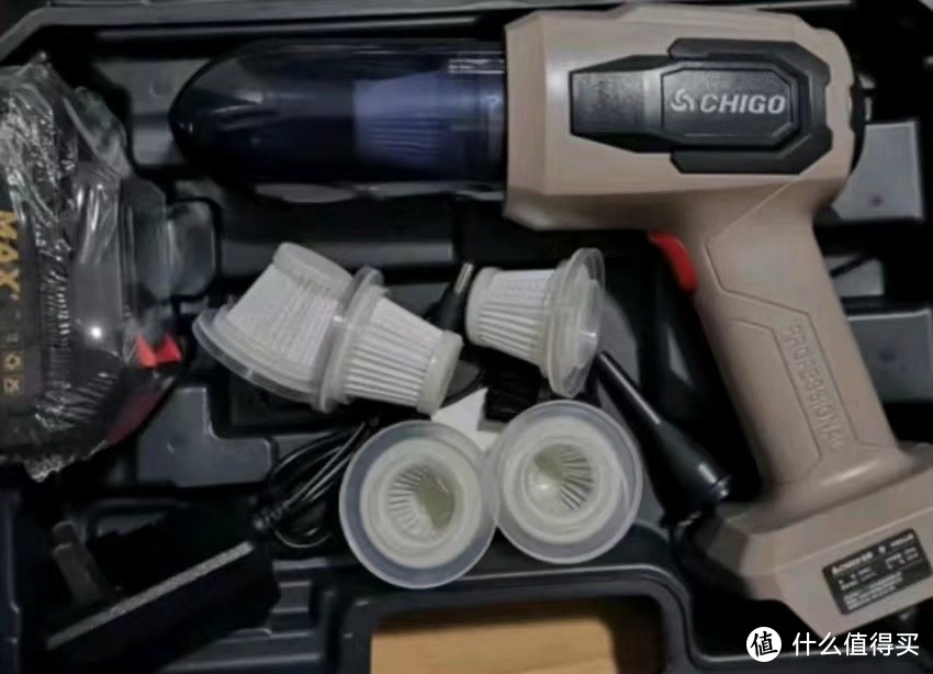 志高X8无线车载吸尘器，让车内清洁变得如此简单！