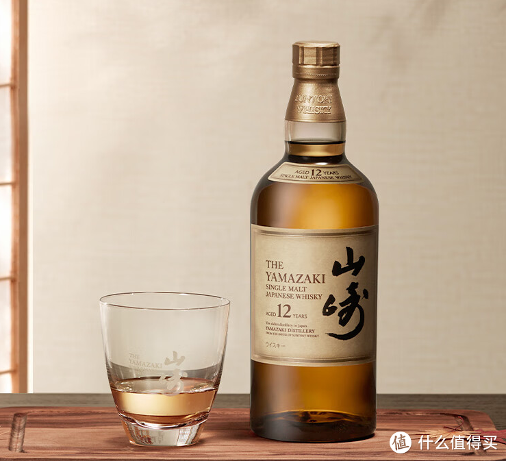 现在的日本威士忌，没有以前这么人们了，山崎12年单一麦芽威士忌！！！