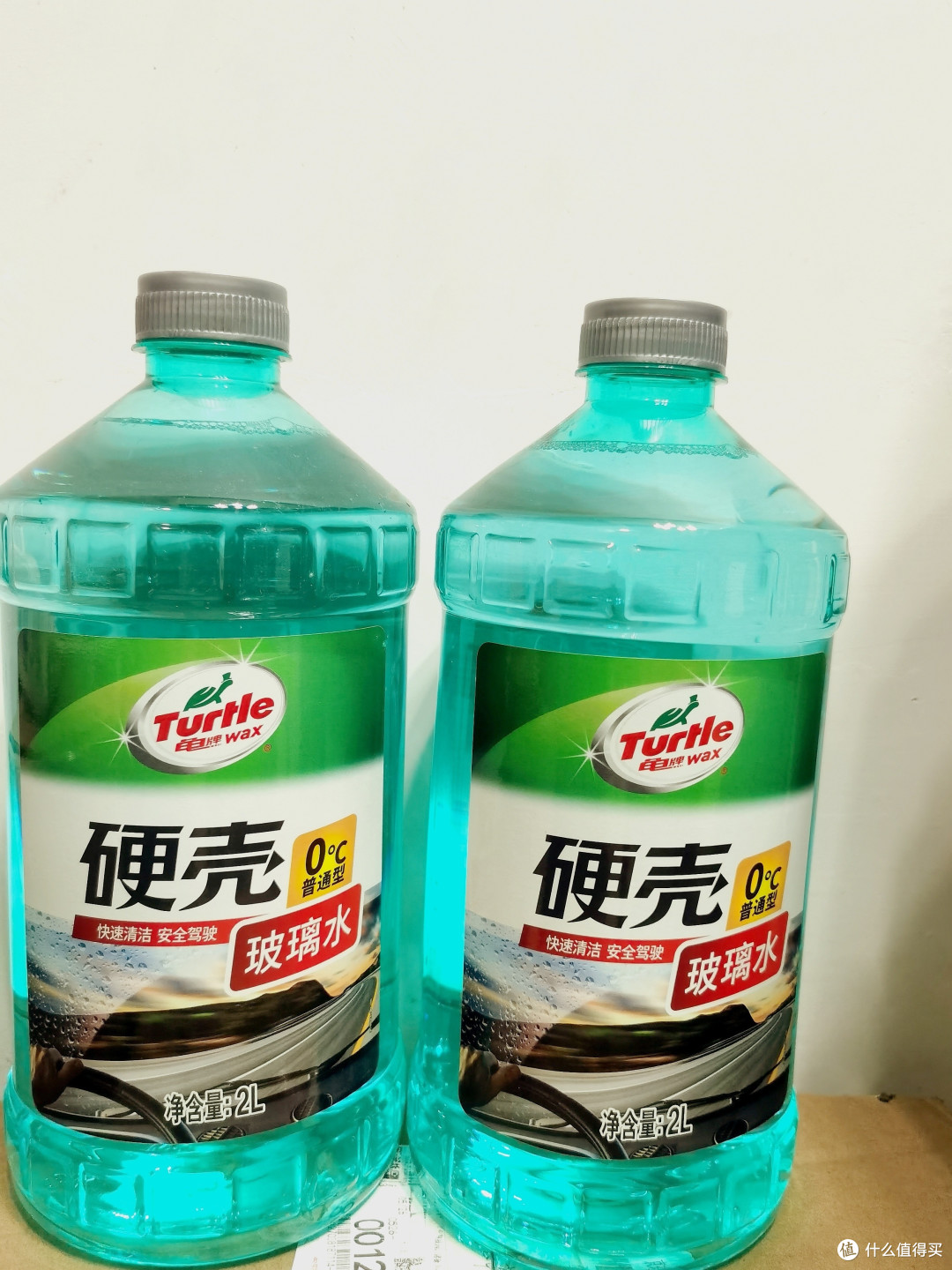 龟牌硬壳玻璃水汽车族的清洁神器