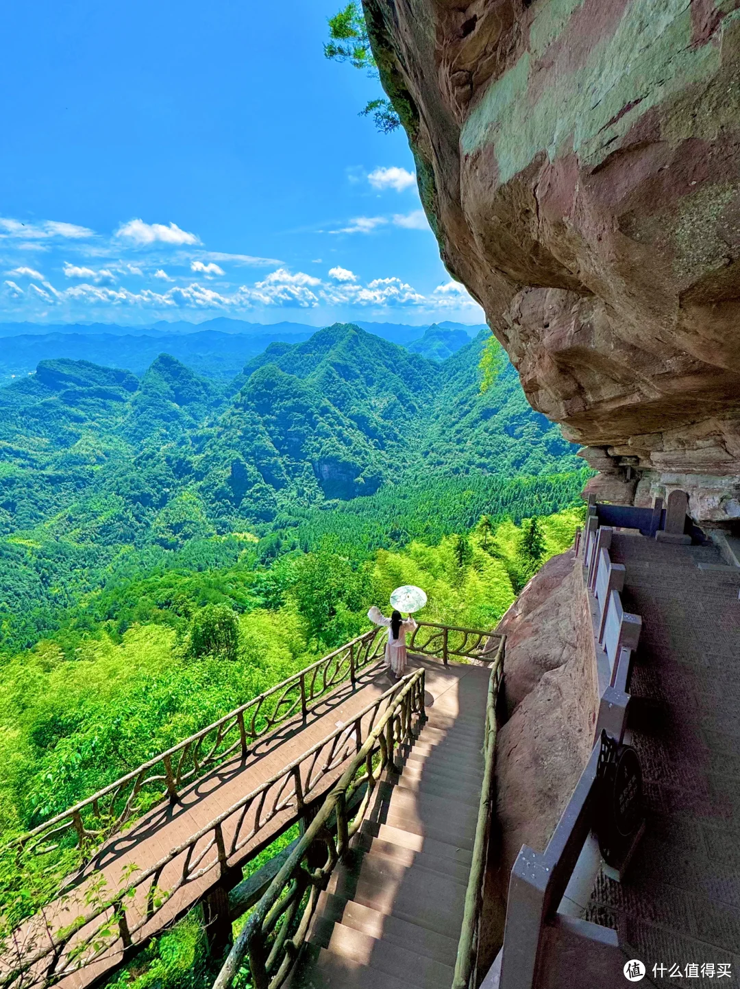 别去挤黄山了，来看看这个道教仙山吧！