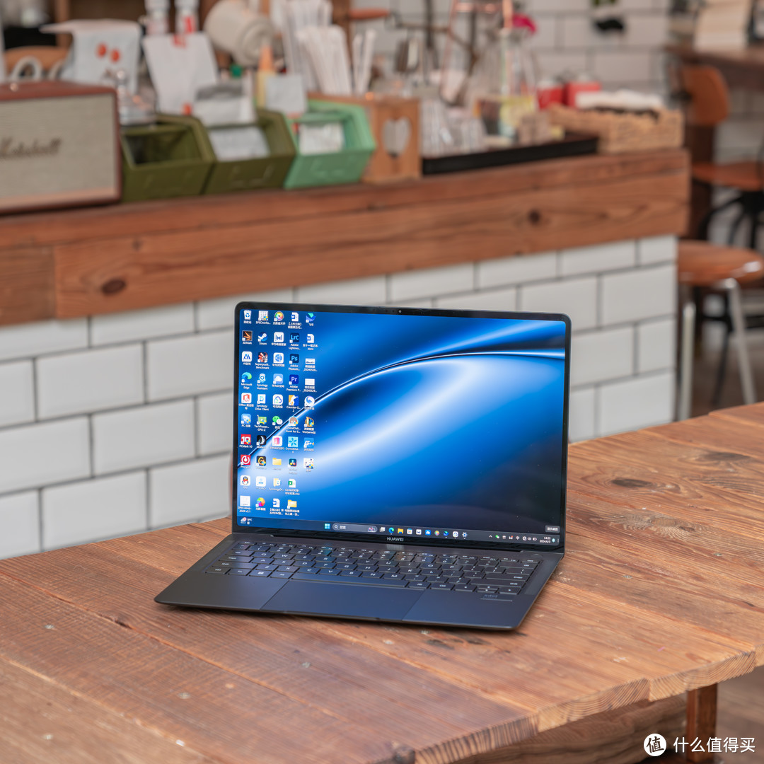 980g 的万元旗舰本强在哪里？华为 MateBook X Pro 微绒典藏版测评详解