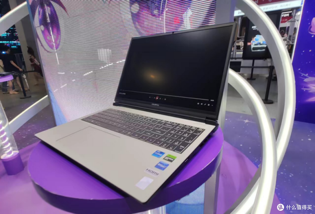 形态百变,品类多样,英特尔重磅登陆bilibili world 2024_笔记本电脑