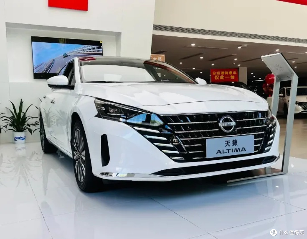 日产天籁,裸车跌到10.38万!比雅阁凯美瑞还便宜2万!