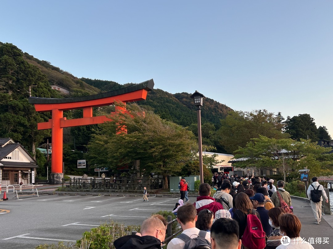 富士山之旅 4：拨开云雾享受箱根湖美景