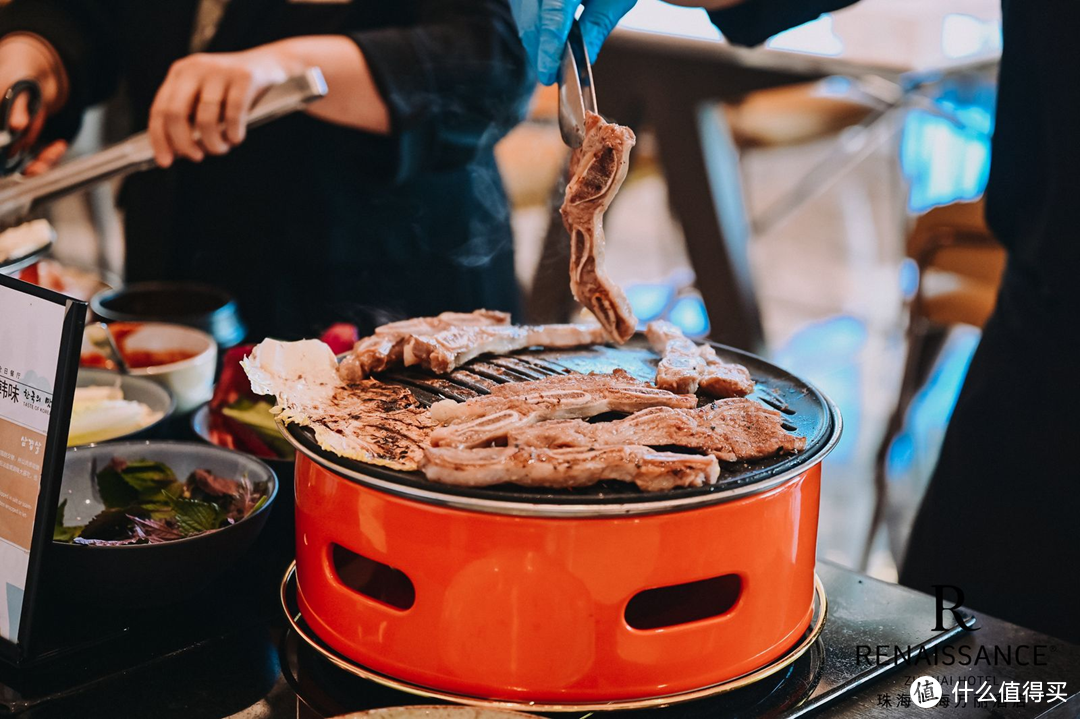 珠海中海万丽酒店韩国美食节主题自助晚餐璀璨启幕，味蕾之旅再启新章