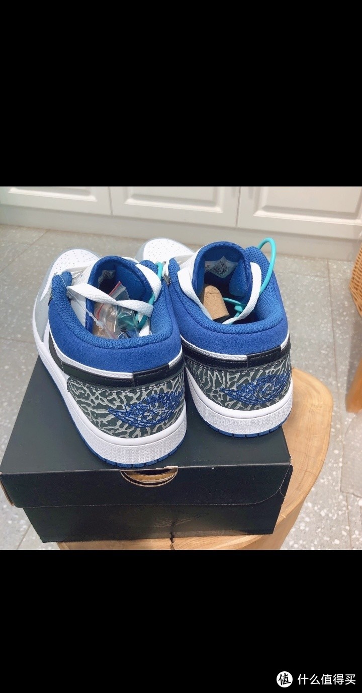 Jordan Air Jordan 1 low se "true blue" 真蓝 爆裂纹 减震防滑耐磨 低帮 复古篮球鞋 男女同款 白蓝