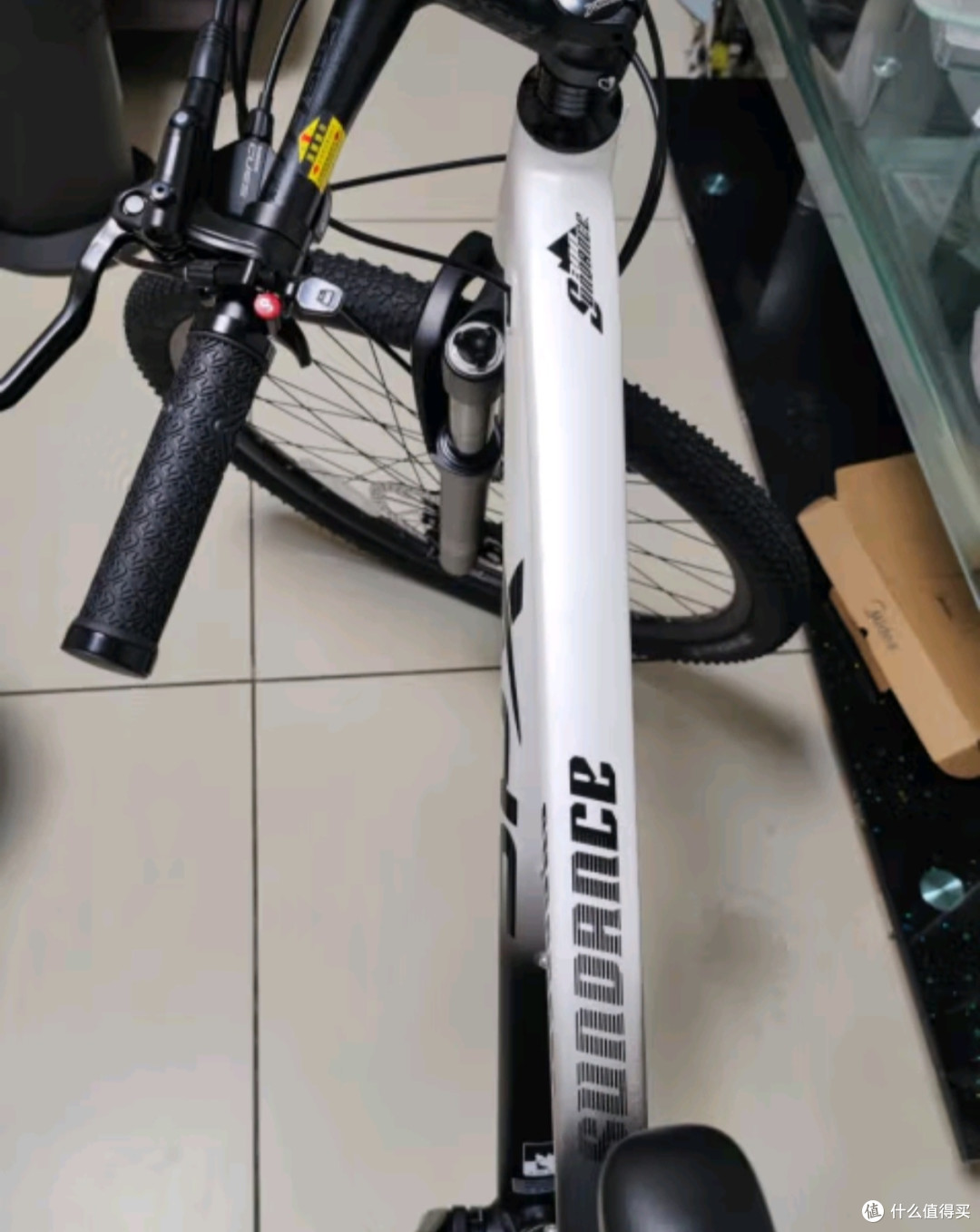 后陀 Amazon.com: YUNCHE-AUTO Parts number# 31316873797 Front shock