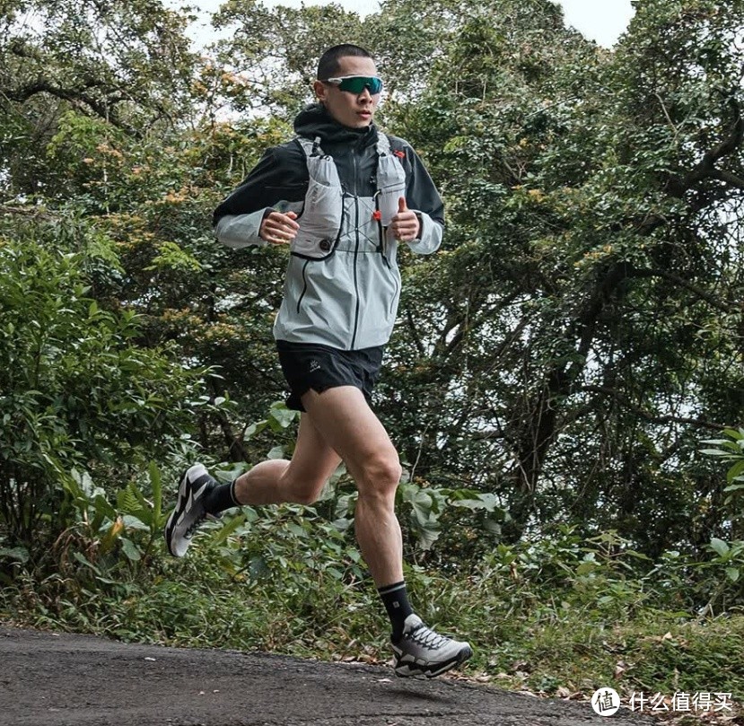 夏季徒步跑山鞋推荐