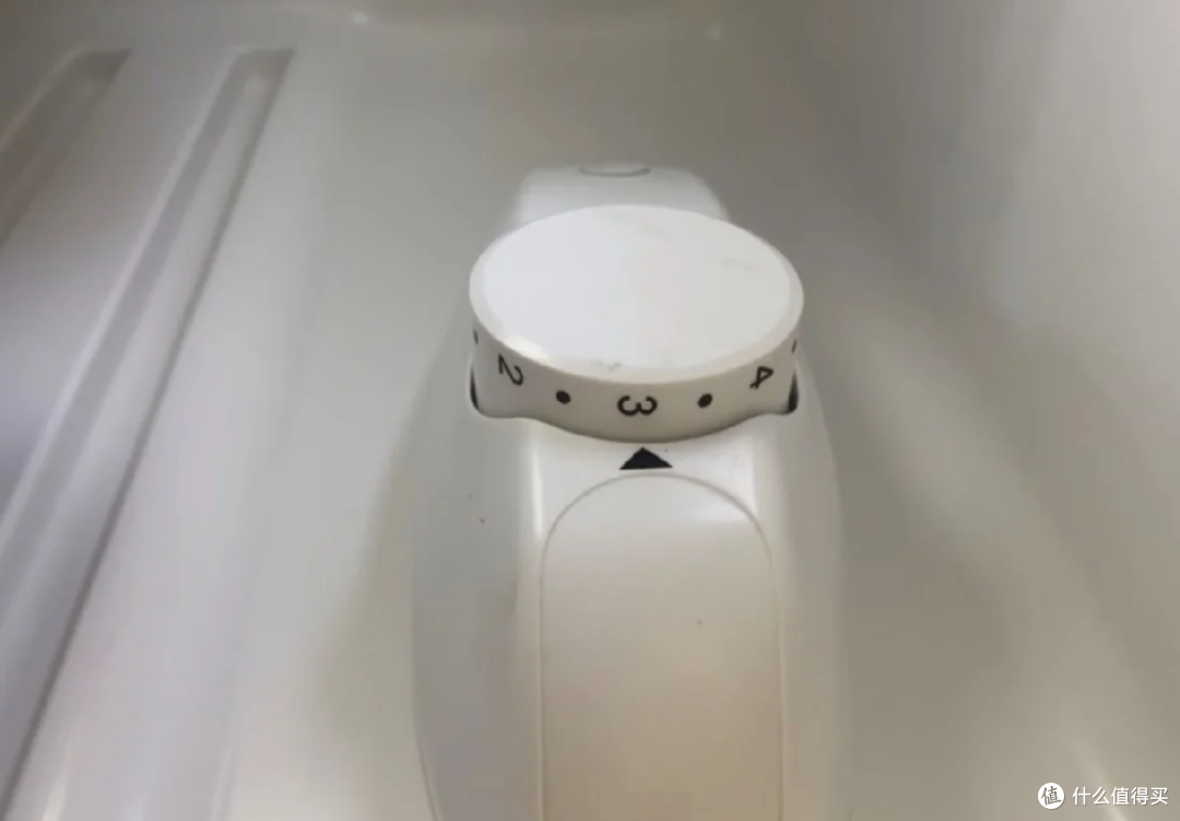 冰箱温度调错，差点酿成大错！教你一个妙招，冰箱省电还不结冰