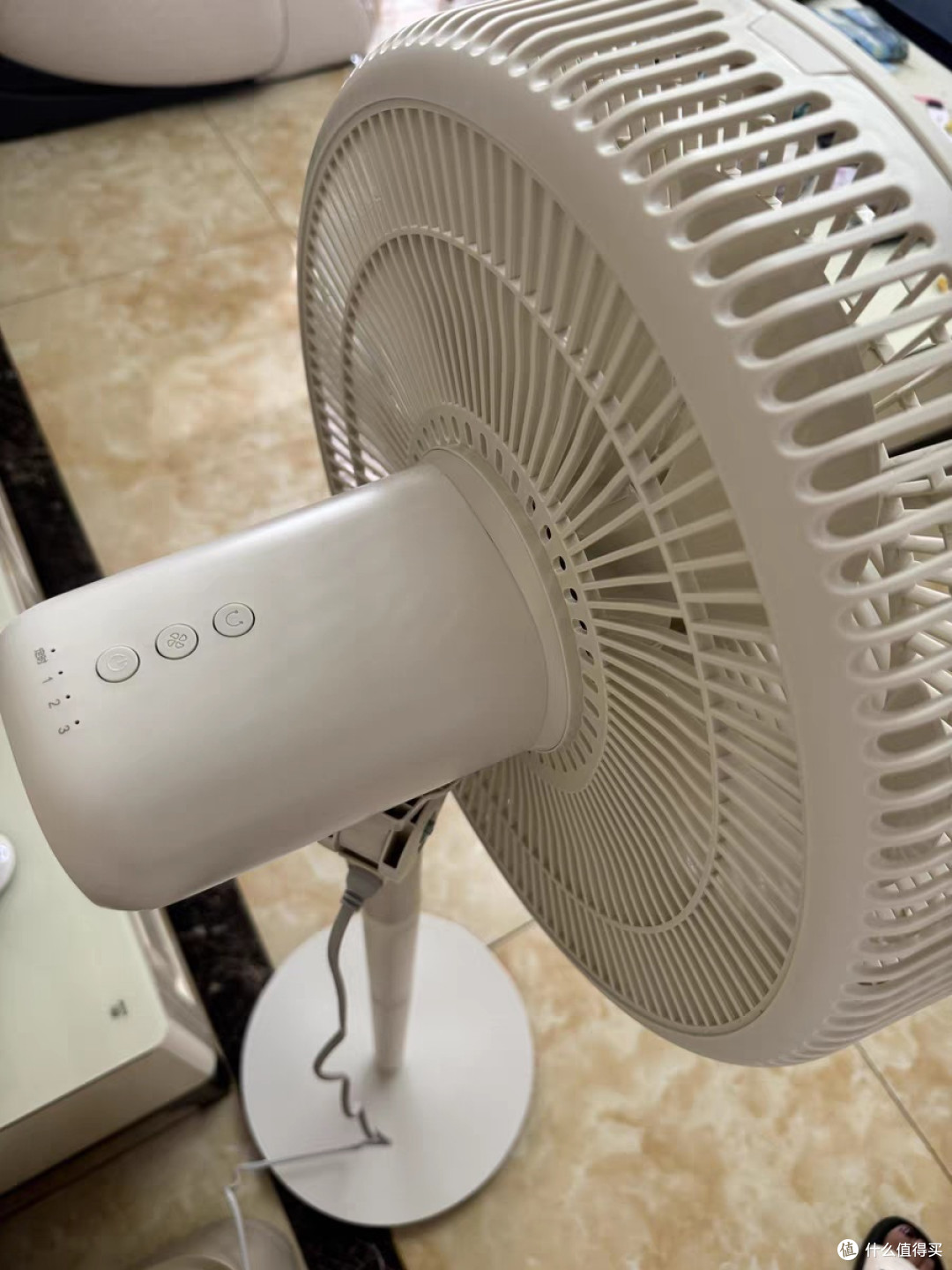 全网低价美的电风扇爆款落地风扇强风静音智能遥控节能省电夏日必备