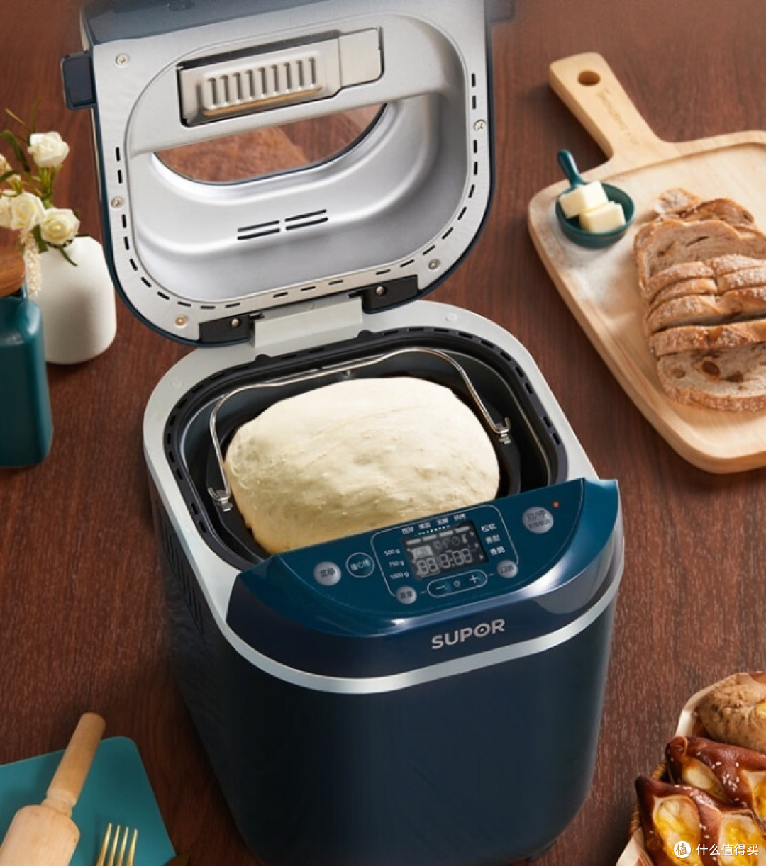 让面包制作变得简单而有趣--苏泊尔面包机MT20A801_普通面包机_什么值得买