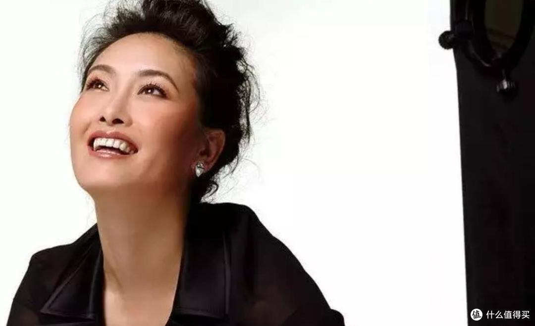 "因为这个谢晓辛早就暗恋贾尼很久了,碍于大家的关系就没有说出来,没