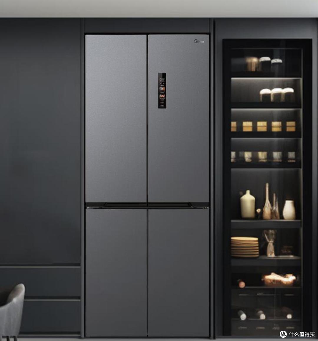 2,美的m60系列纯平嵌入式十字四开门冰箱