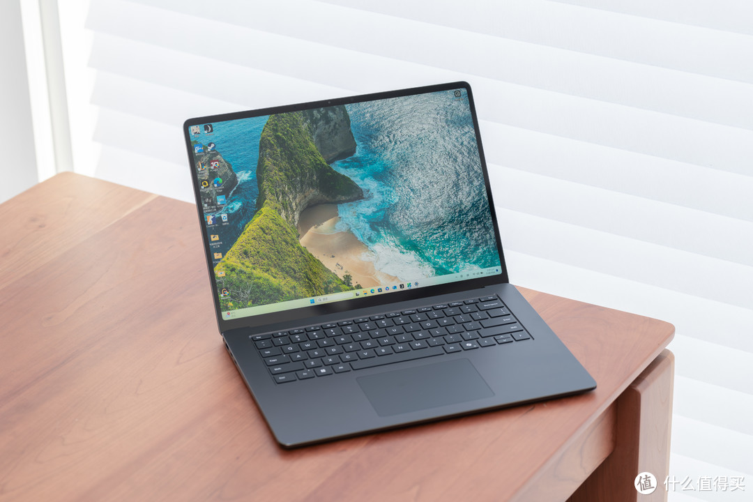 28 小时办公续航！微软 Surface Laptop 7 携手高通骁龙 X 王者归来