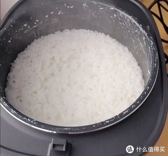 美的电饭煲