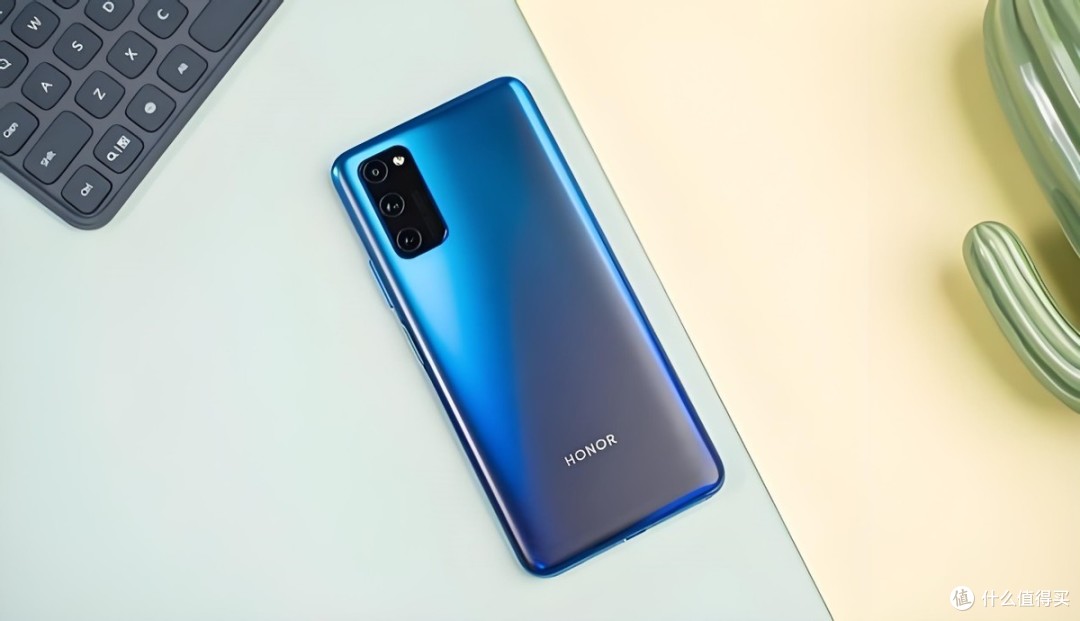 从3699元跌至549元，麒麟990 5G+4200mAh，售价更加亲民了