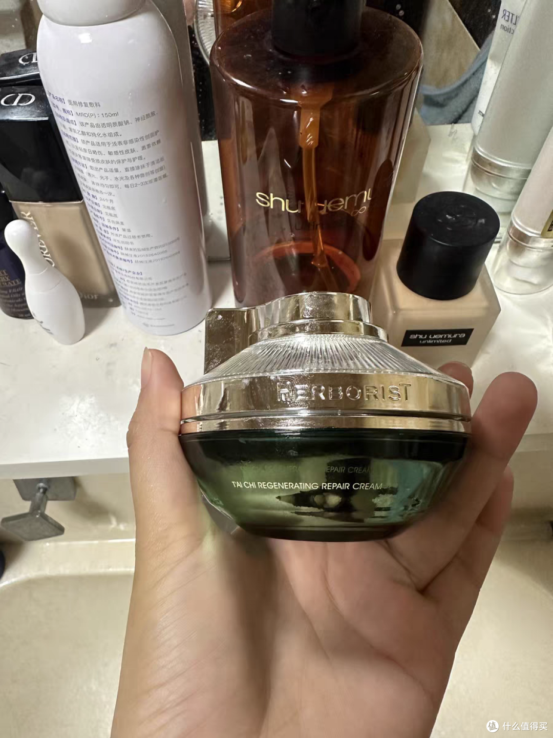 35岁抗衰老护肤品哪个牌子好？但具体的年龄该用什么小仙女们又不清楚！