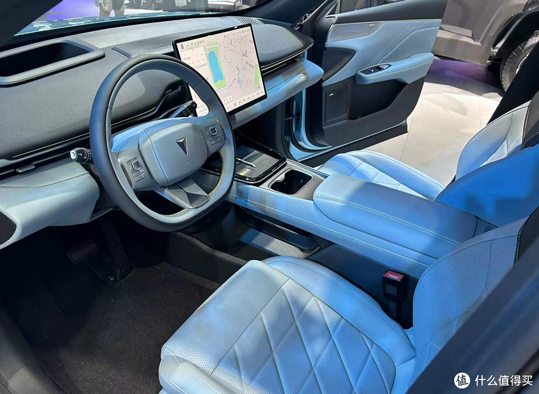 2024成都车展：深蓝全新SUV S05首发