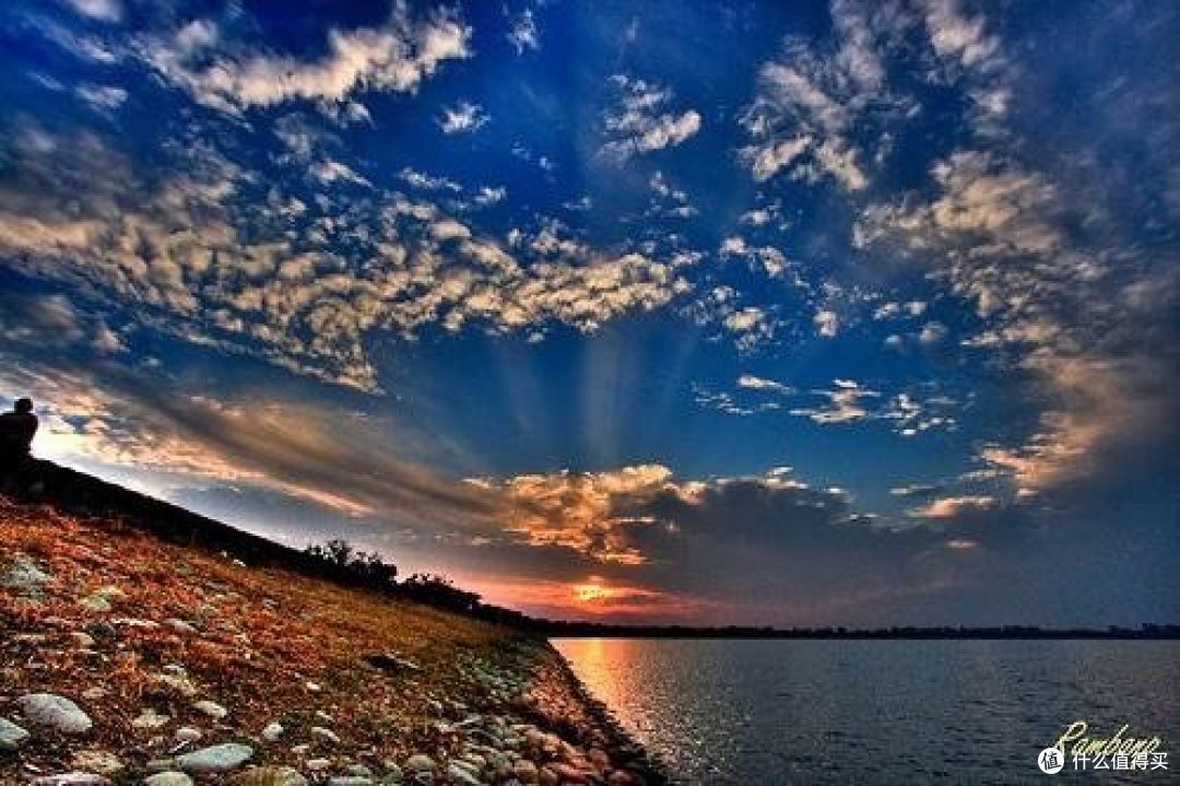 钥匙扣材质选择与耐用性研究