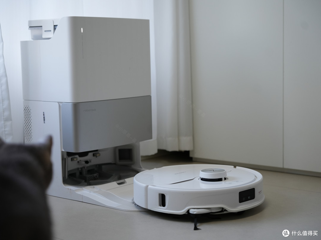 连续4个月实测4台热门扫地机2024终极选购指南！自费1.5W+实测总结9千字深度干货！新手看完选购不踩坑！