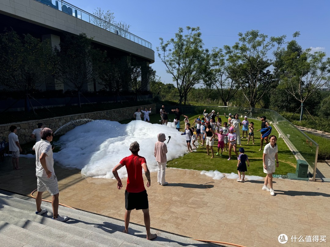 一家三口夏季特种兵之巴蜀之旅！黑龙滩CLUBMED避坑指南~