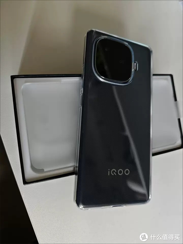 vivo iQOO Z9 Turbo