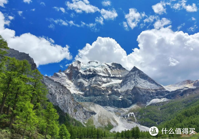 稻城亚丁旅游攻略：探秘水蓝色星球上的最后一片净土